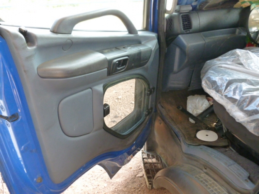 แสงฟ้าเต้นรถ////ขายหัวเก๋งเก่าญี่ปุ่น HINO-MEGA -หัวเล็ก สภาพสวย แสงฟ้าเต้นรถ////ขายหัวเก๋งเก่าญี่ปุ่น HINO-MEGA -หัวเล็ก สภาพสวย