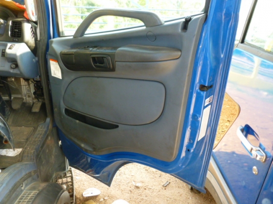 แสงฟ้าเต้นรถ////ขายหัวเก๋งเก่าญี่ปุ่น HINO-MEGA -หัวเล็ก สภาพสวย แสงฟ้าเต้นรถ////ขายหัวเก๋งเก่าญี่ปุ่น HINO-MEGA -หัวเล็ก สภาพสวย