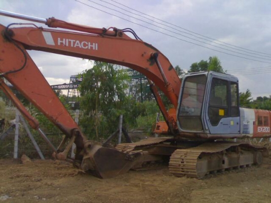HITACHI EX200 รุ่น 2 เอกสารเล่มทะเบียนครบ สภาพโดยรวมสวย ดี เครื่องดี