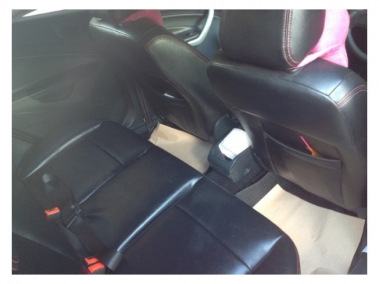 ขายดาวน์ FORD FIESTA 1.4 สีเทา ขายดาวน์ FORD FIESTA 1.4 สีเทา