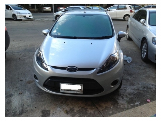 ขายดาวน์ FORD FIESTA 1.4 สีเทา