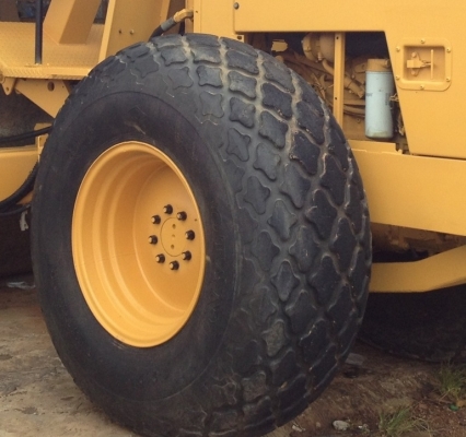 ขาย รถบด ด่วน Caterpillar CS 563 C ขาย รถบด ด่วน Caterpillar CS 563 C