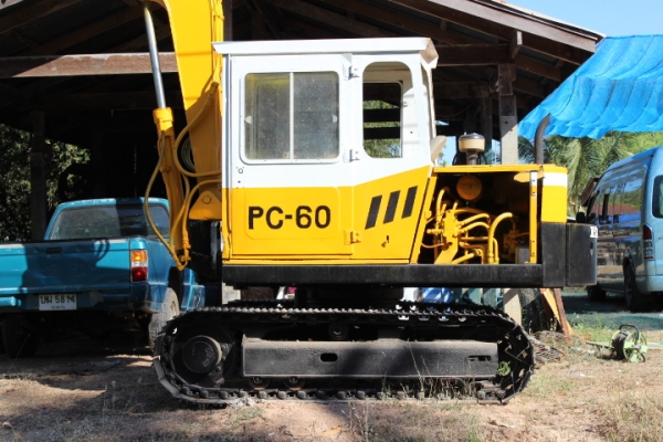 ขายแบคโฮ komatsu pc60u รุ่น 3
