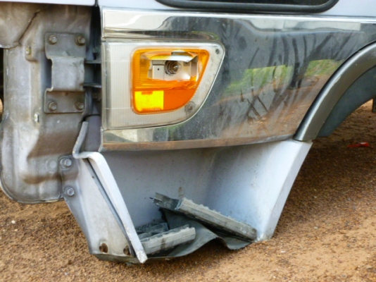 แสงฟ้าเต้นรถ///ขายหัวเก๋งเก่าญี่ปุ่นHINO-FD1J หัวแคป หลังคา9ลอน สภาพสวยอุปกรณ์ครบ