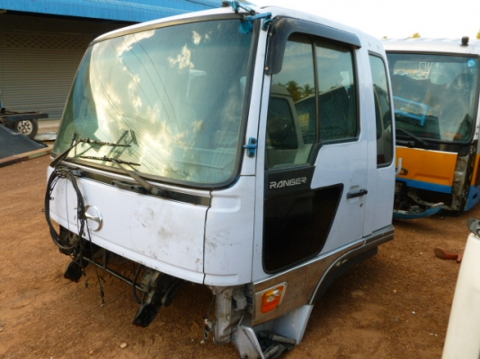 แสงฟ้าเต้นรถ///ขายหัวเก๋งเก่าญี่ปุ่นHINO-FD1J หัวแคป หลังคา9ลอน สภาพสวยอุปกรณ์ครบ