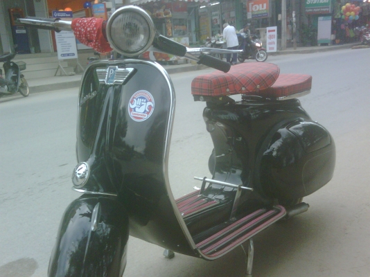 ขายเวสป้า 64 เครื่อง 150 cc ฟิตมาแล้ววิ่งไกลสบายมากครับ อยู่นครปฐม สนจัยติดต่อด่วน ขายเวสป้า 64 เครื่อง 150 cc ฟิตมาแล้ววิ่งไกลสบายมากครับ อยู่นครปฐม สนจัยติดต่อด่วน