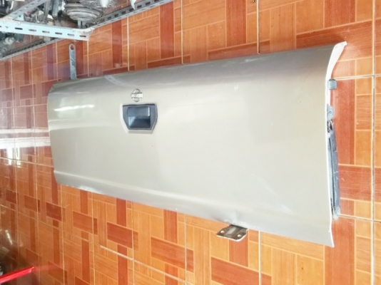 ขาย..จอเรือนไมล์ ขาว นิสสัน ฟรอนเทียร์และ ฝาท้าย NVพร้อมอุปกรณ์ครบ ขาย..จอเรือนไมล์ ขาว นิสสัน ฟรอนเทียร์และ ฝาท้าย NVพร้อมอุปกรณ์ครบ