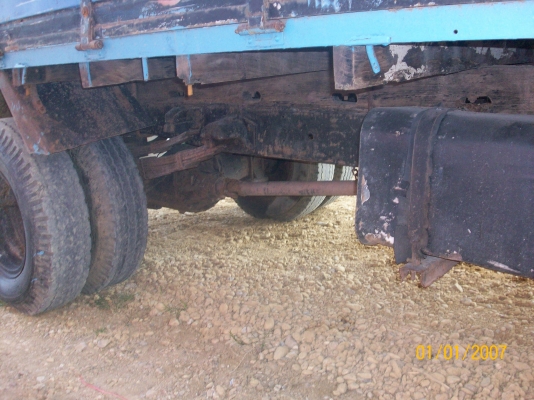 ขายรถ 6 ล้อ ISUZU เครื่อง 85 แรง รุ่น TL ยกหัว ELF ติดต่อคุณจี๊ด 089-7949488 คุณยุทธ์ 081-9870866 ขายรถ 6 ล้อ ISUZU เครื่อง 85 แรง รุ่น TL ยกหัว ELF ติดต่อคุณจี๊ด 089-7949488 คุณยุทธ์ 081-9870866