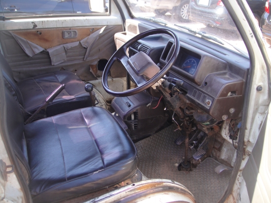 ขายกระป้อ เครื่องเดิม 3 สูบ สีขาว ติดแก๊สแ้ล้วครับ ( No ทะเบียน )