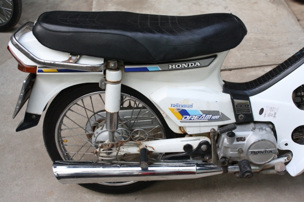 โบนัสออก มาหารถไปวิ่งทริปหน้าหนาวกันเถอะ โกดังสิงห์บุรี ประกาศขายรถสะสม พร้อมใช้งาน ดรีมคุรุสภา รถครูแท้ เครื่องไม่หอน สภาพสวยงามพร้อมใช้