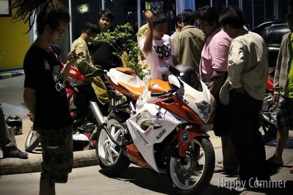 ขายแฟริ้ง gsxr1000 ใส่ NSR,TZM,CBR,GSX,อื่นๆๆ ราคา 5500 บาท ขายแฟริ้ง gsxr1000 ใส่ NSR,TZM,CBR,GSX,อื่นๆๆ ราคา 5500 บาท