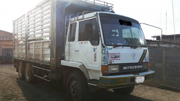 ***ขายแล้วครับขอบคุณ Truck2hand ขาย10ล้อ2เพลาไม่ดั๊ม "ไอ้หลงโบ220" MITSU FN527 TF0273 เครื่องเดิม6D16TF0273 220HP เครื่องแน่นดี แรง เกียร์อีตั้น ช่วงล่างแน่นคัสซีสวยเดิมไม่ผุไม่ดาม กระบะเหล็กคอกเกษตรสูงสภาพดี พื้นมีผุนิดหน่อย ข้างสวยไม่ผุ เพลาไม