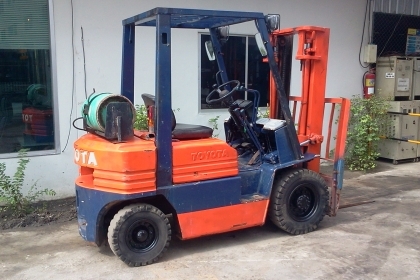 ขายรถยกโฟร์คลิฟท์ยี่ห้อTOYOTA5FG25,20 ขายรถยกโฟร์คลิฟท์ยี่ห้อTOYOTA5FG25,20