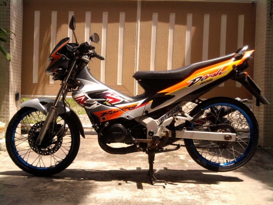 ขออนุญาติขาย Honda Dash New 125 cc. ภาษีปีหน้า 57 แต่งสวยมาก