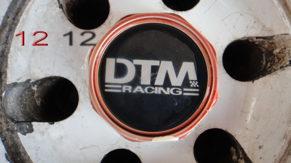 ขายล้อแม็กออฟลึกยี่ห้อ DTM RACING ขอบ 15" 6 รู PCD 139.7 กว้าง 7 " offset10