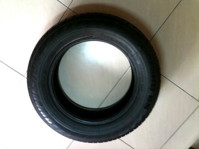 ยาง1เส้น บริดสโตน ขอบ14 นิ้ว  ขนาด 175-65-14 ปี 10 สภาพดอกลึกใหม่