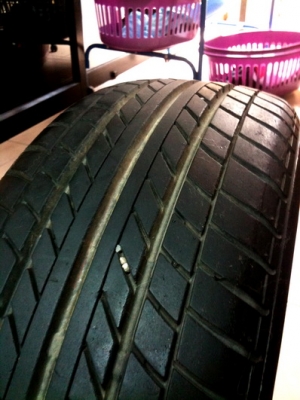 ยาง1เส้น บริดสโตน ขอบ14 นิ้ว ขนาด 175-65-14 ปี 10 สภาพดอกลึกใหม่ ยาง1เส้น บริดสโตน ขอบ14 นิ้ว ขนาด 175-65-14 ปี 10 สภาพดอกลึกใหม่