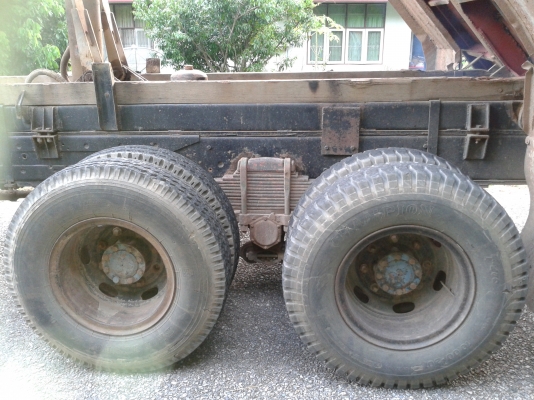 ขายรถบรรทุกสิบล้อ ISUZU ราคาถูก รุ่น Rocky 175