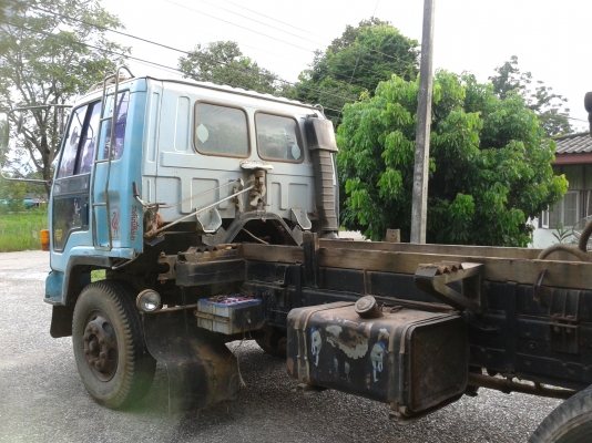 ขายรถบรรทุกสิบล้อ ISUZU ราคาถูก รุ่น Rocky 175