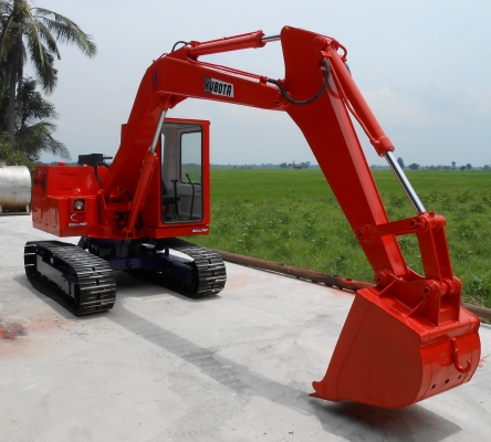 ขายรถขุด KUBOTA KH 18 ขนาดเทียบเท่า PC 55 เก่านอกปรับสภาพแล้ว