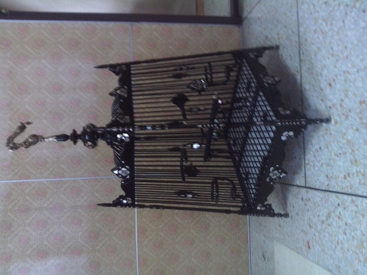 ขาย กรงนกหัวจุก ฝังมุกไฟ เผื่อมีใครชอบ