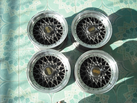 ขาย ล้อแม็ก 4 รู 110,13 ใส่มาสด้า แฟมิเลีย สวยๆ กว้าง 8 นิ้ว หายาก