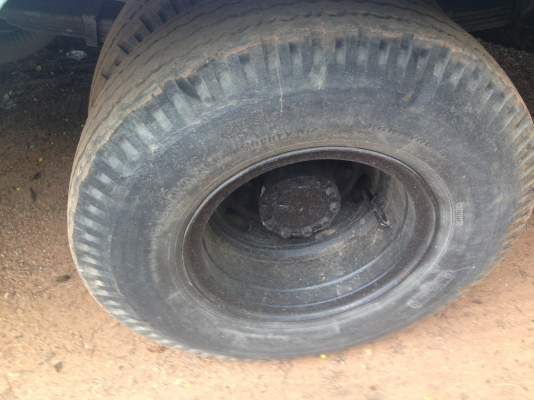 ISUZU ROCKY FRR 175 HP 6BG1 กระบะคอกเหล็กความยาว 6 เมตรสภาพสวย เครื่องแห้งแรงดีไม่มีเยิ้ม หัวเก๋งสีสันบางเดิมๆภายในเก๋งคอนโซลสวยครบพร้อม พวงมาลัยเพาเวอร์ ระบบเบรคทริ๊ปฟี้ครบครัน ช่วงล่างคัชซีสวยมากๆครับ ยาง 8.25 ขอบ 16 สภาพดี 70\% พร้อมบรรทุกพร้อมใช้งาน เอ ISUZU ROCKY FRR 175 HP 6BG1 กระบะคอกเหล็กความยาว 6 เมตรสภาพสวย เครื่องแห้งแรงดีไม่มีเยิ้ม หัวเก๋งสีสันบางเดิมๆภายในเก๋งคอนโซลสวยครบพร้อม พวงมาลัยเพาเวอร์ ระบบเบรคทริ๊ปฟี้ครบครัน ช่วงล่างคัชซีสวยมากๆครับ ยาง 8.25 ขอบ 16 สภาพดี 70\% พร้อมบรรทุกพร้อมใช้งาน เอ