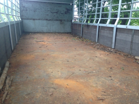 ISUZU ROCKY FRR 175 HP 6BG1 กระบะคอกเหล็กความยาว 6 เมตรสภาพสวย เครื่องแห้งแรงดีไม่มีเยิ้ม หัวเก๋งสีสันบางเดิมๆภายในเก๋งคอนโซลสวยครบพร้อม พวงมาลัยเพาเวอร์ ระบบเบรคทริ๊ปฟี้ครบครัน ช่วงล่างคัชซีสวยมากๆครับ ยาง 8.25 ขอบ 16 สภาพดี 70\% พร้อมบรรทุกพร้อมใช้งาน เอ ISUZU ROCKY FRR 175 HP 6BG1 กระบะคอกเหล็กความยาว 6 เมตรสภาพสวย เครื่องแห้งแรงดีไม่มีเยิ้ม หัวเก๋งสีสันบางเดิมๆภายในเก๋งคอนโซลสวยครบพร้อม พวงมาลัยเพาเวอร์ ระบบเบรคทริ๊ปฟี้ครบครัน ช่วงล่างคัชซีสวยมากๆครับ ยาง 8.25 ขอบ 16 สภาพดี 70\% พร้อมบรรทุกพร้อมใช้งาน เอ