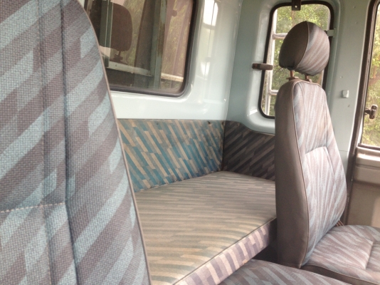 ISUZU ROCKY FRR 175 HP 6BG1 กระบะคอกเหล็กความยาว 6 เมตรสภาพสวย เครื่องแห้งแรงดีไม่มีเยิ้ม หัวเก๋งสีสันบางเดิมๆภายในเก๋งคอนโซลสวยครบพร้อม พวงมาลัยเพาเวอร์ ระบบเบรคทริ๊ปฟี้ครบครัน ช่วงล่างคัชซีสวยมากๆครับ ยาง 8.25 ขอบ 16 สภาพดี 70\% พร้อมบรรทุกพร้อมใช้งาน เอ ISUZU ROCKY FRR 175 HP 6BG1 กระบะคอกเหล็กความยาว 6 เมตรสภาพสวย เครื่องแห้งแรงดีไม่มีเยิ้ม หัวเก๋งสีสันบางเดิมๆภายในเก๋งคอนโซลสวยครบพร้อม พวงมาลัยเพาเวอร์ ระบบเบรคทริ๊ปฟี้ครบครัน ช่วงล่างคัชซีสวยมากๆครับ ยาง 8.25 ขอบ 16 สภาพดี 70\% พร้อมบรรทุกพร้อมใช้งาน เอ