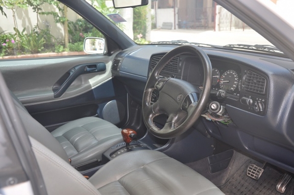 ขาย volkswagen passat 2.0GL ปี 1996 เกียร์ auto LPG เบาะหนัง max15 พร้อมใช้