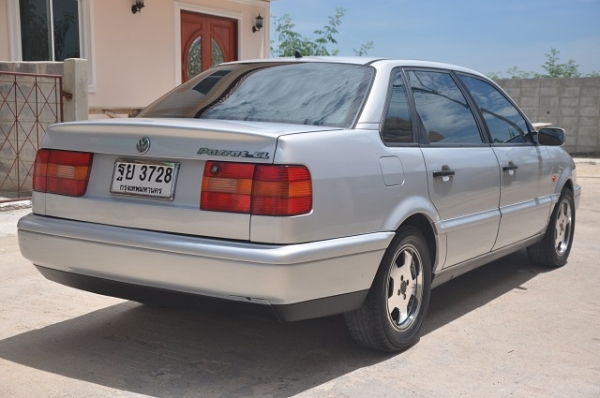 ขาย volkswagen passat 2.0GL ปี 1996 เกียร์ auto LPG เบาะหนัง max15 พร้อมใช้
