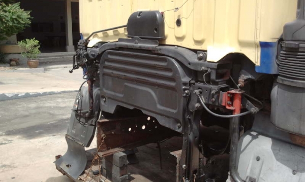 หัวเก๋ง 10 ล้อ HINO PROFIA หน้าใหญ่ ราคาพิเศษ!!!