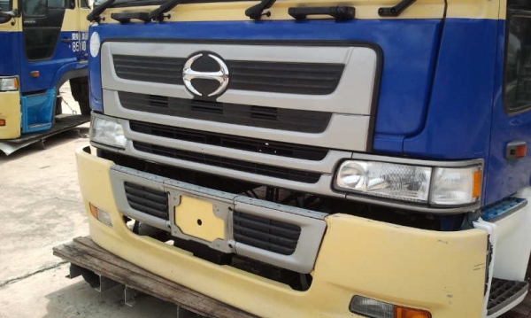 หัวเก๋ง 10 ล้อ HINO PROFIA หน้าใหญ่ ราคาพิเศษ!!!