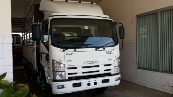 ISUZU NPR 150แรง ปี54