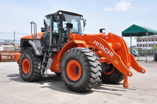 HITACHI  ZW 310  SN  00278