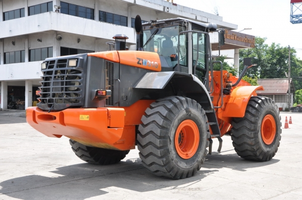HITACHI  ZW 310  SN  00278