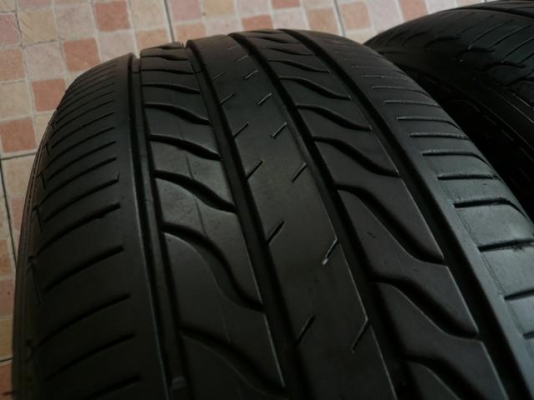 ขายยาง MICHELIN LC----205-55-16----ปี12 (1ชุด)