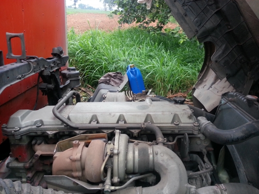 (ด่วน !!!...พิเศษ..ราคาเงินดาวลดเหลือ 550,000) ขายดาว Hino รุ่น FG1 212 แรง เครื่องแน่น ช่วงล่างดี รถยาว 7.2 เมตร สีขาว ตู้แห้ง 10 บาน ไม่มีเสากลาง หมายเลขตัวถัง FG1JPPA14747 สภาพพร้อมใช้งาน ยางใหม่ 6 เส้น