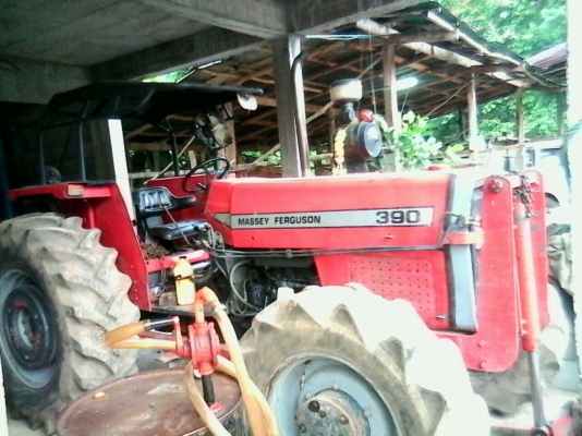 ขายรถไถเมทซี่390 .2 .เพลามีใบดัน+ผาน7cmtพร้อมใช้ .เล่มทะเบียนพร้อมโอนราคาคุยได้คับ