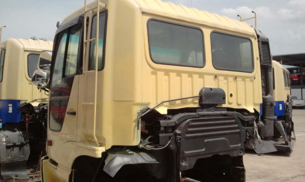 หัวเก๋ง 12 ล้อ HINO PROFIA รุ่นหน้าใหญ่ ABS  ราคาพิเศษ!!!