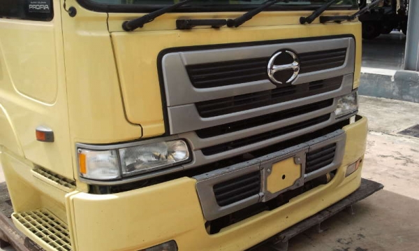 หัวเก๋ง 12 ล้อ HINO PROFIA รุ่นหน้าใหญ่ ABS  ราคาพิเศษ!!!