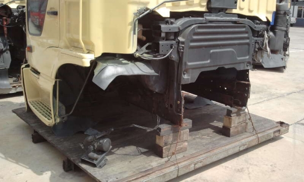 หัวเก๋ง 12 ล้อ HINO PROFIA รุ่นหน้าใหญ่ ABS  ราคาพิเศษ!!!