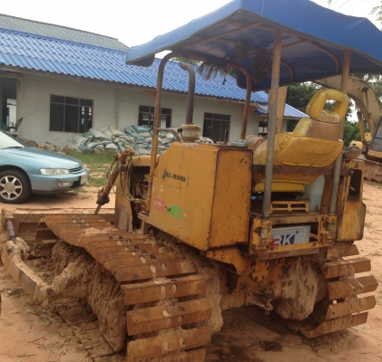 KOMATSU D20-3 รถสภาพดีเครื่องดีพร้อมใช้งาน ระบบไฮดรอลิกส์ของเหลวไม่มีแตกเยิ้ม เครื่องแรงดี ขับง่ายคล่องตัว ช่วงล่างตีนตะขาบสภาพดีประมาณ 60\% พร้อมทำงานได้เลย เอกสารสัญญาซื้อขาย ราคาต่อรองได้ครับ KOMATSU D20-3 รถสภาพดีเครื่องดีพร้อมใช้งาน ระบบไฮดรอลิกส์ของเหลวไม่มีแตกเยิ้ม เครื่องแรงดี ขับง่ายคล่องตัว ช่วงล่างตีนตะขาบสภาพดีประมาณ 60\% พร้อมทำงานได้เลย เอกสารสัญญาซื้อขาย ราคาต่อรองได้ครับ