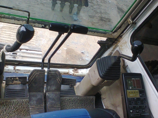 ขาย แม๊คโค KOMATSU  PC120 รุ่น 5   4 สูบเทอร์โบ ไฟฟ้าครบ