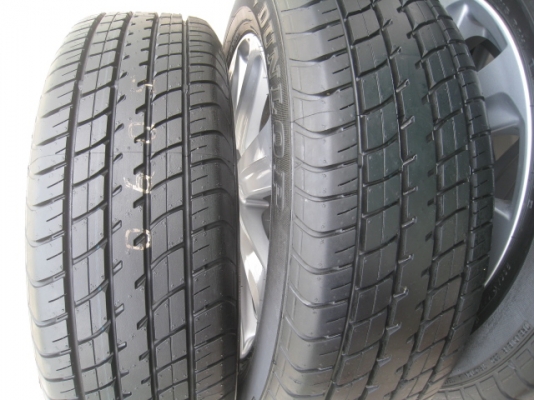 ขายล้อแม็ก Toyota vios ป้ายแดง 15"x5.5" et45 4รู100 + ยางปี13  สนใจติดต่อเล็กคลองสามครับ (081-3747940)