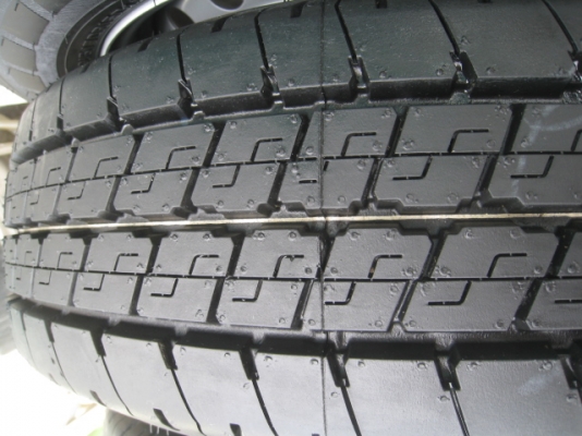 ขายกะทะล้อ Isuzu d-max ป้ายแดง 6รู139 + ฝาครอบ +ยาง ปี 3013 ตุ่มที่หน้ายางมีทุกเส้นครับ   สนใจติดต่อเล็กคลองสามครับ (081-3747940)