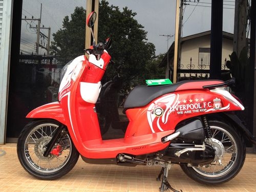SCOOPY IลายLIVERPOOL F.C.รถ10เดือนวิ่ง1xxxโลสวยกริ้บมีเล่มพร้อมโอน