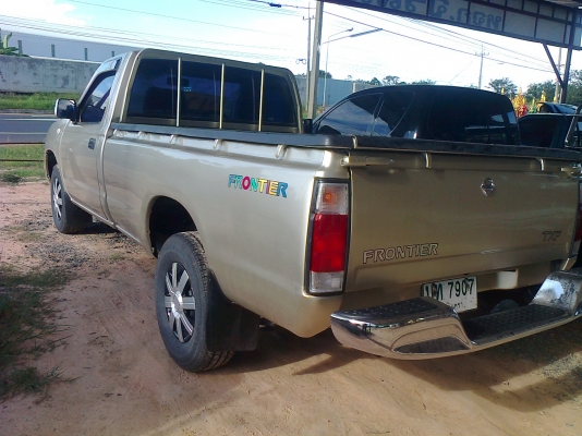 ขายกระบะนิสสันฟรอนเทีย ปี 47 เครื่อง 2.7 สีสวยพร้อมใช้ ขายกระบะนิสสันฟรอนเทีย ปี 47 เครื่อง 2.7 สีสวยพร้อมใช้