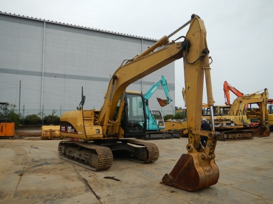 รถเก่านอก cat 312c สนใจโทร 082-7211671 อี๊ดสองห้อง