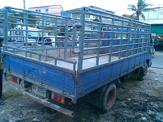 ขาย6ล้ออีซูซุNPR115แรง รถห้างแท้ๆ สภาพดี ยาว4.30เมตร ยางดี6เส้น พร้อมใช้